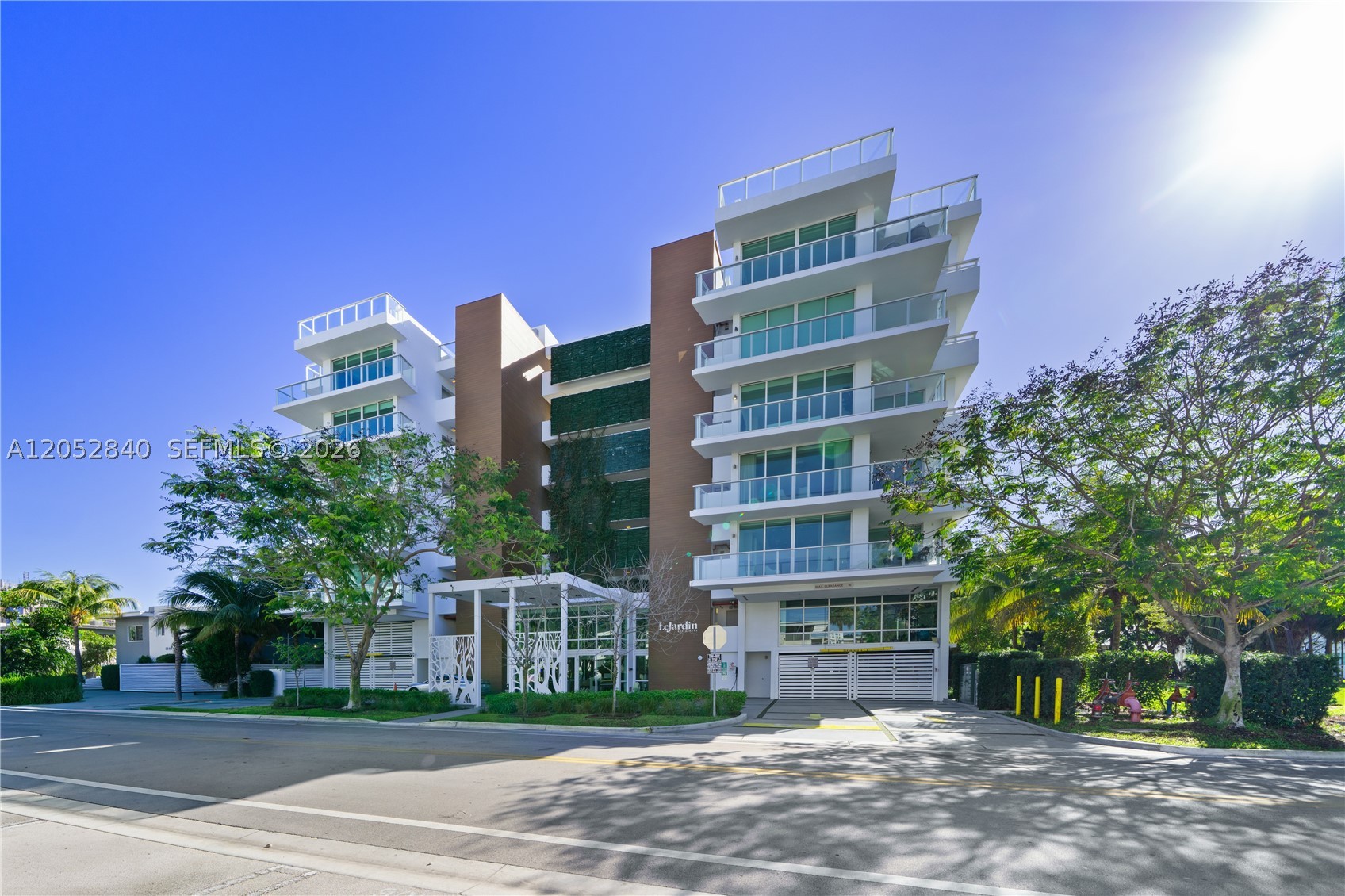LE JARDIN HOUSE CONDO - Residential Lease