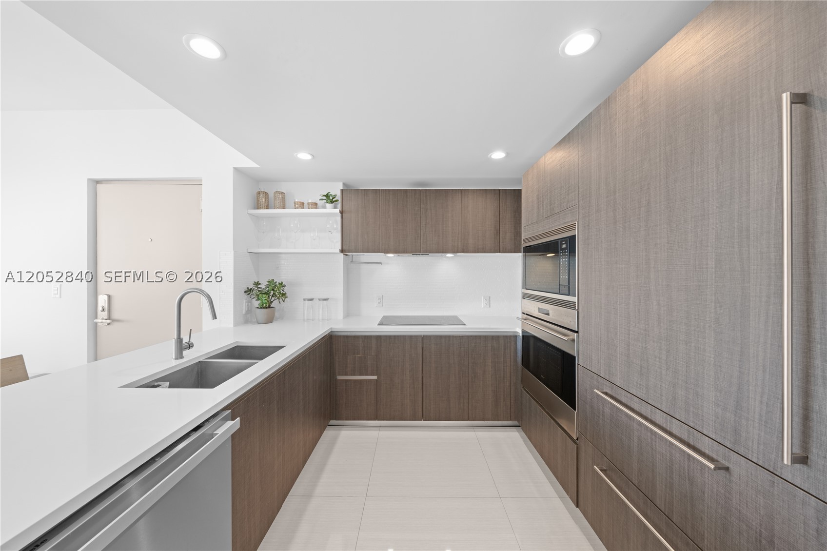 LE JARDIN HOUSE CONDO - Residential Lease