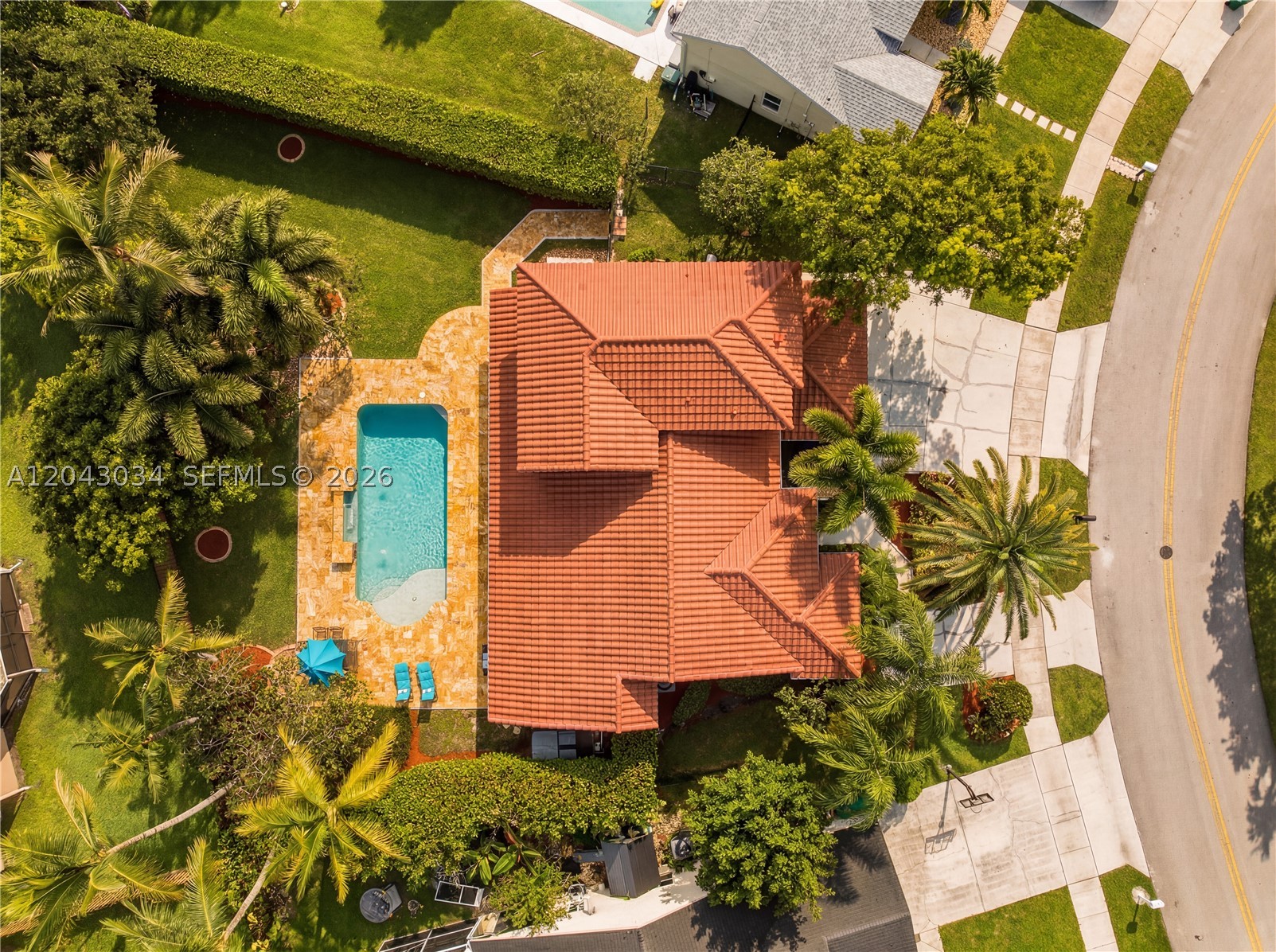 NOB HILL PALMS - Residential