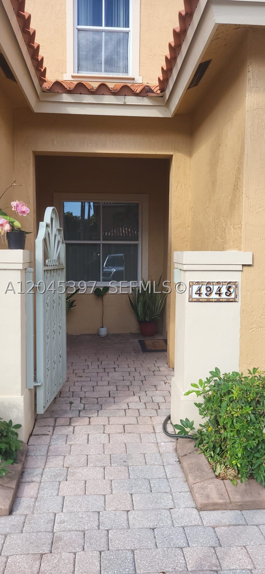 VILLAS AT HARBOR ISLES CO - Residential