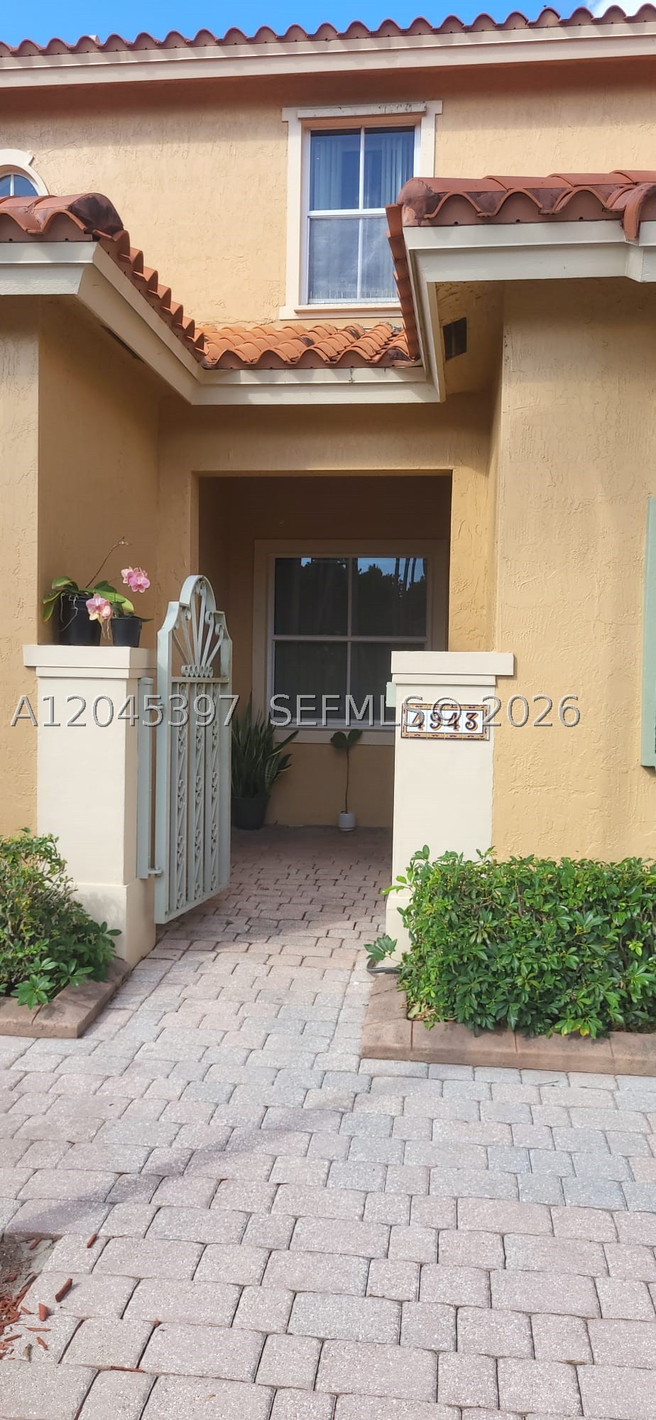 VILLAS AT HARBOR ISLES CO - Residential