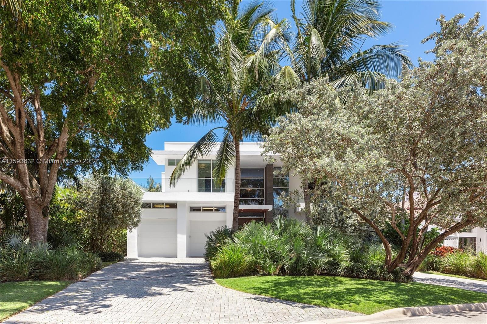 GOLDEN BEACH SEC F - Residential