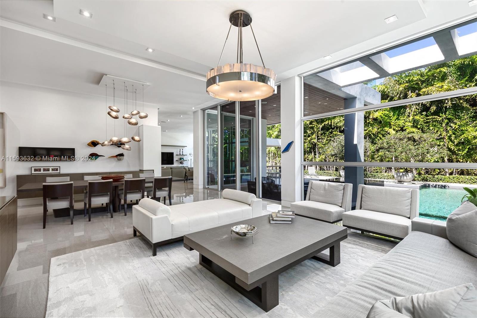 GOLDEN BEACH SEC F - Residential