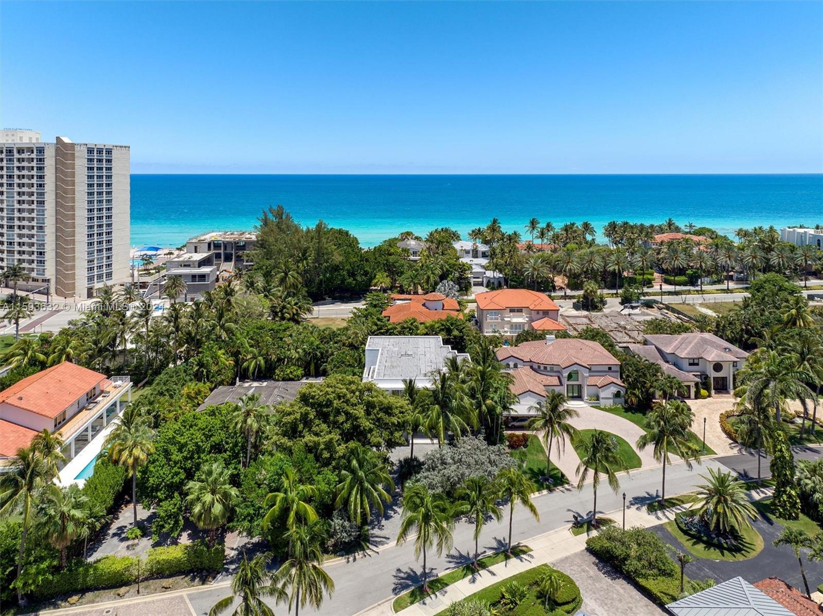 GOLDEN BEACH SEC F - Residential