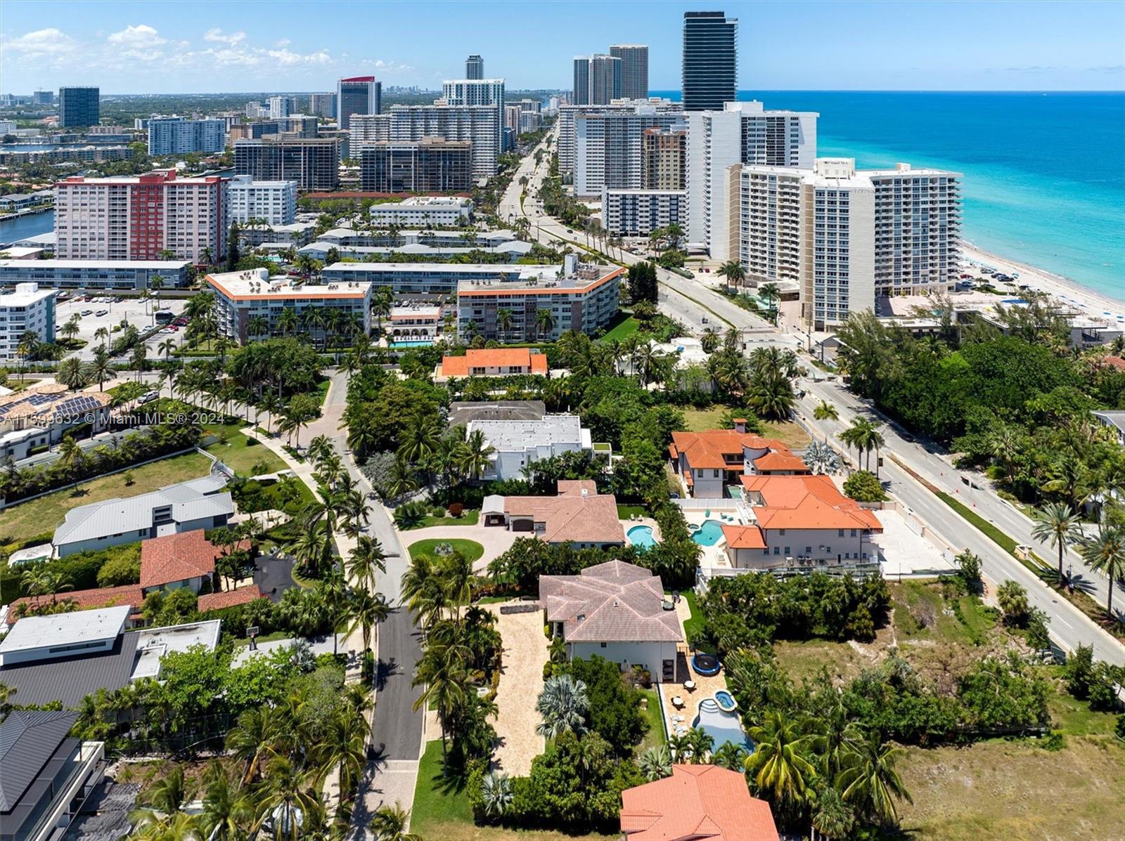 GOLDEN BEACH SEC F - Residential