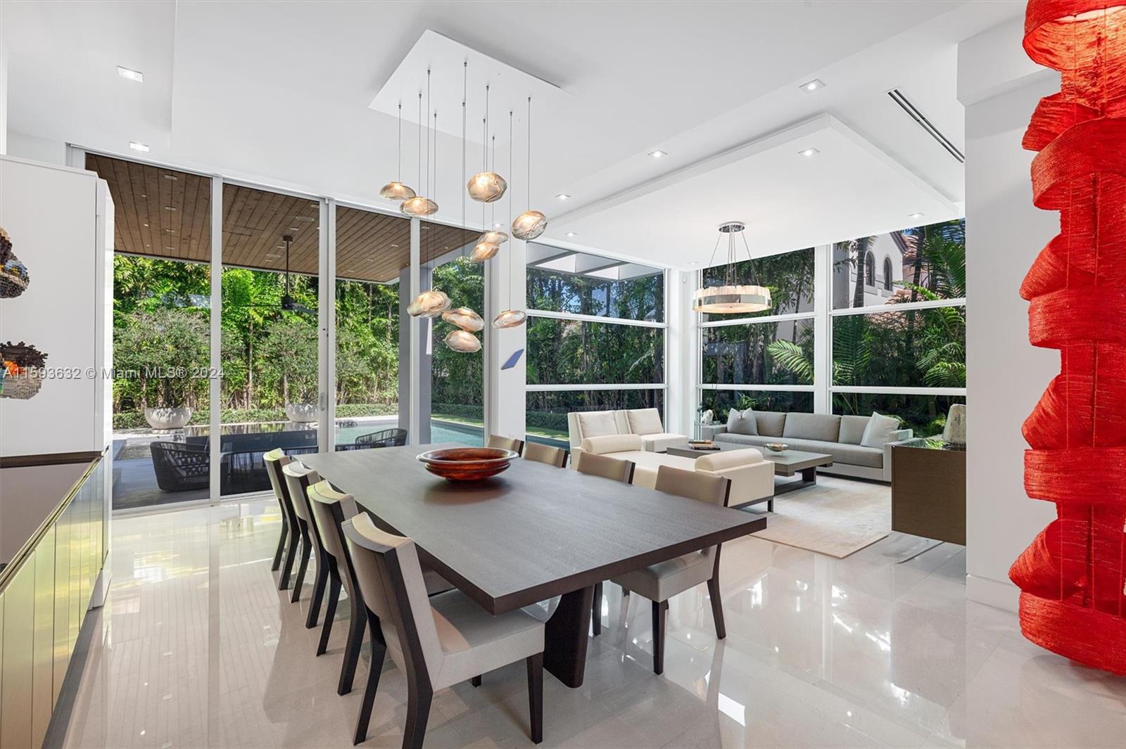GOLDEN BEACH SEC F - Residential