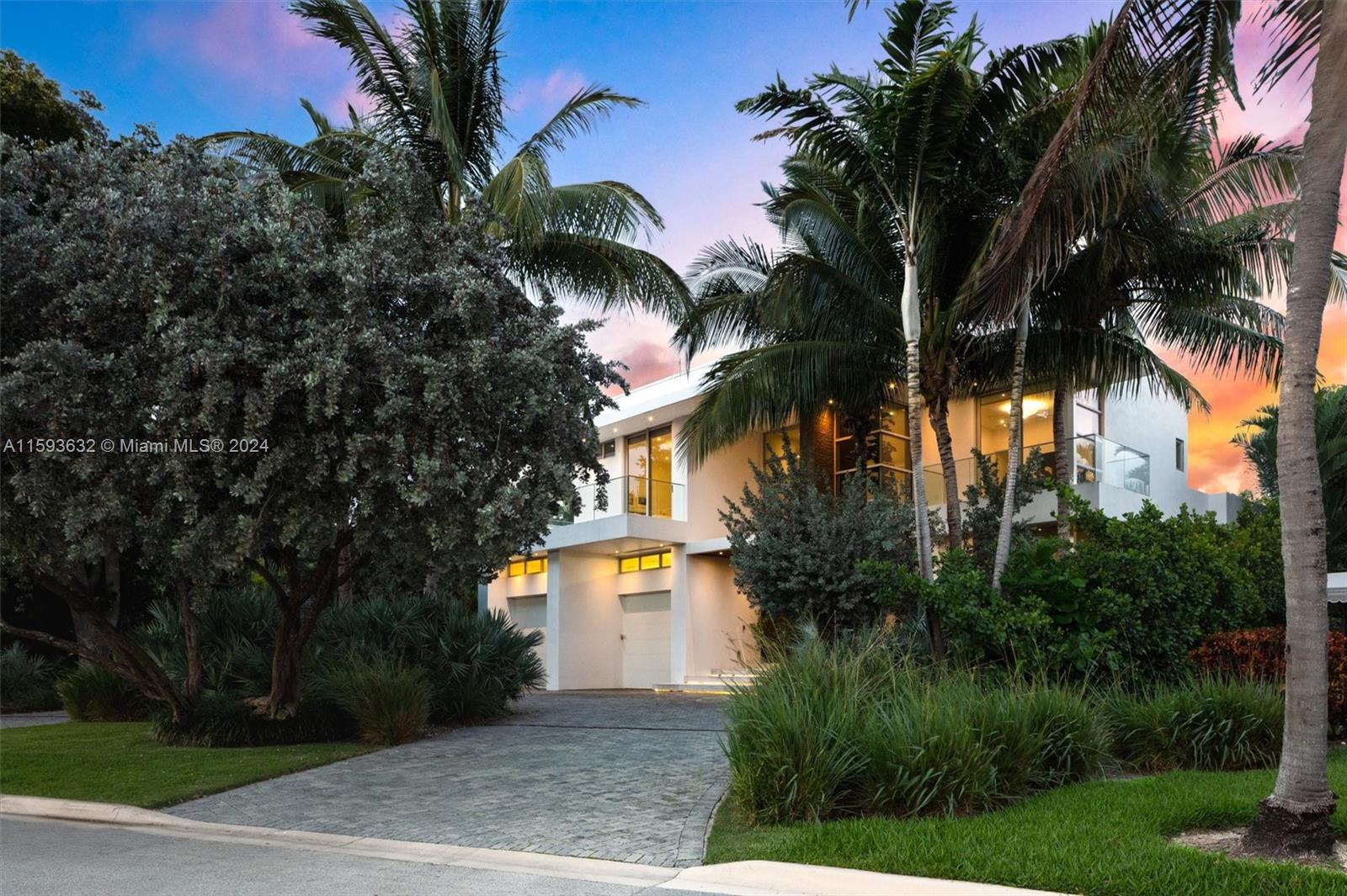 GOLDEN BEACH SEC F - Residential