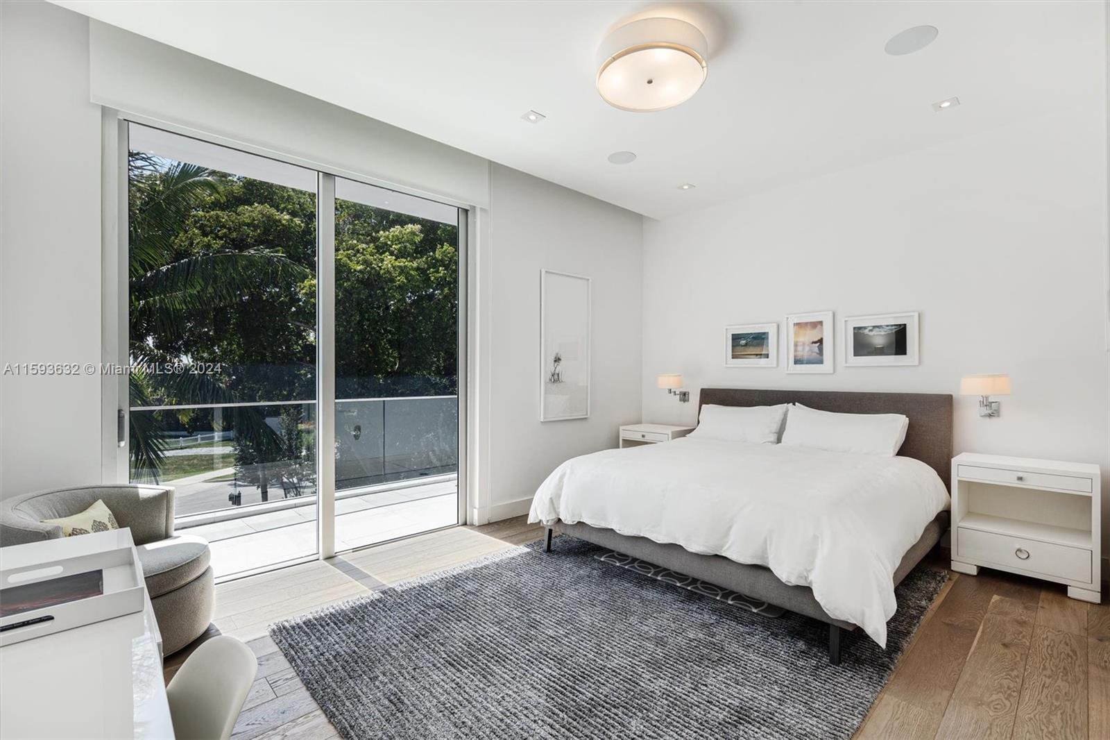 GOLDEN BEACH SEC F - Residential