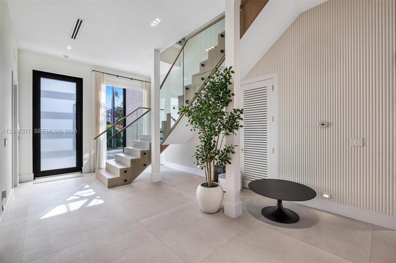 ALTOS DEL MAR NO 5 - Residential
