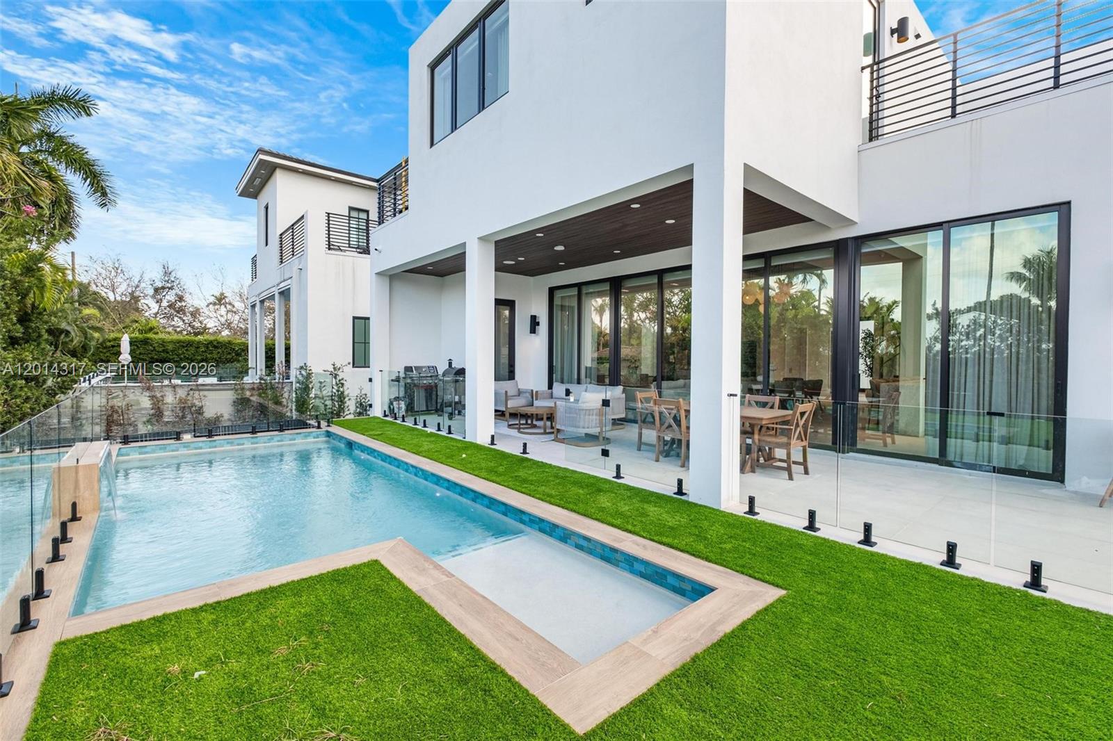 ALTOS DEL MAR NO 5 - Residential