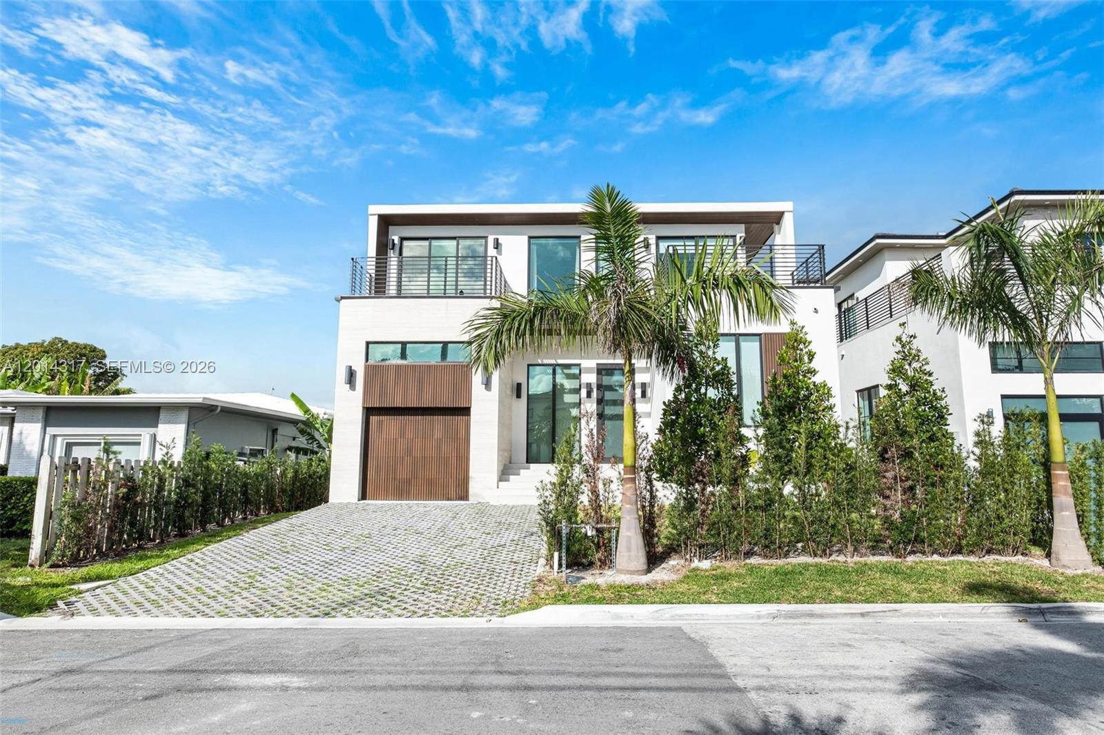 ALTOS DEL MAR NO 5 - Residential
