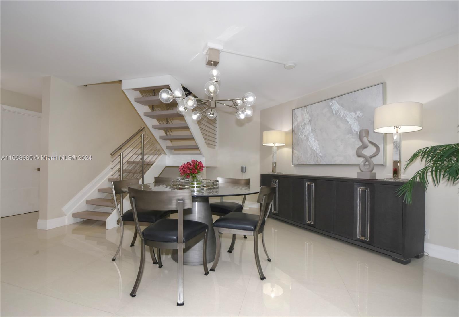 TOWNHOUSES OF HIGHLAND BE - Residential Lease