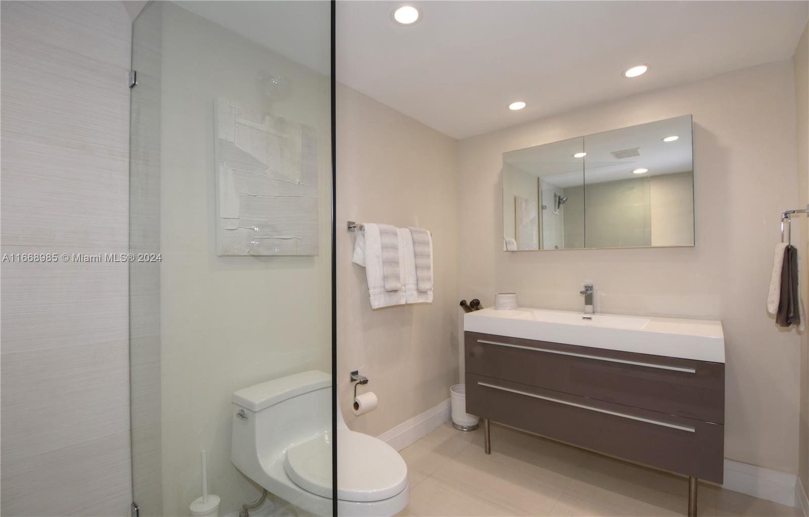 TOWNHOUSES OF HIGHLAND BE - Residential Lease