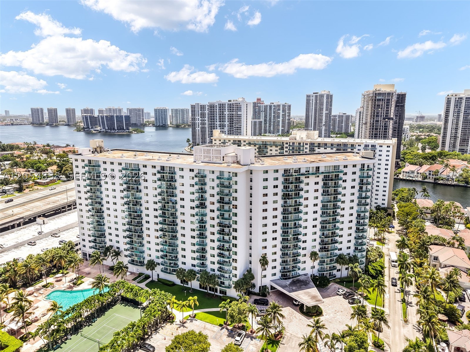 OCEANVIEW BUILDING B COND - Residential