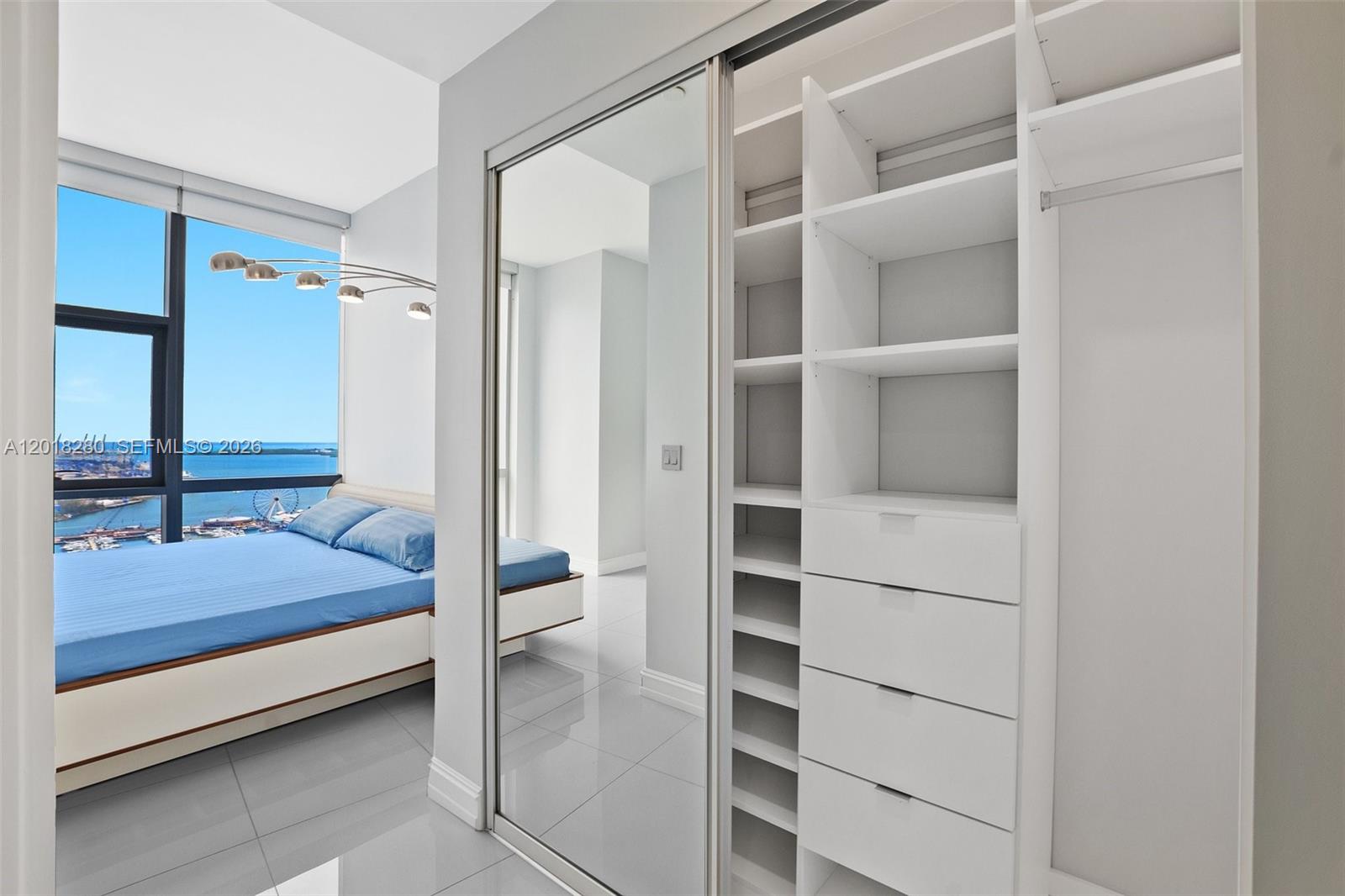 PARAMOUNT MIAMI WORLDCENT - Residential Lease
