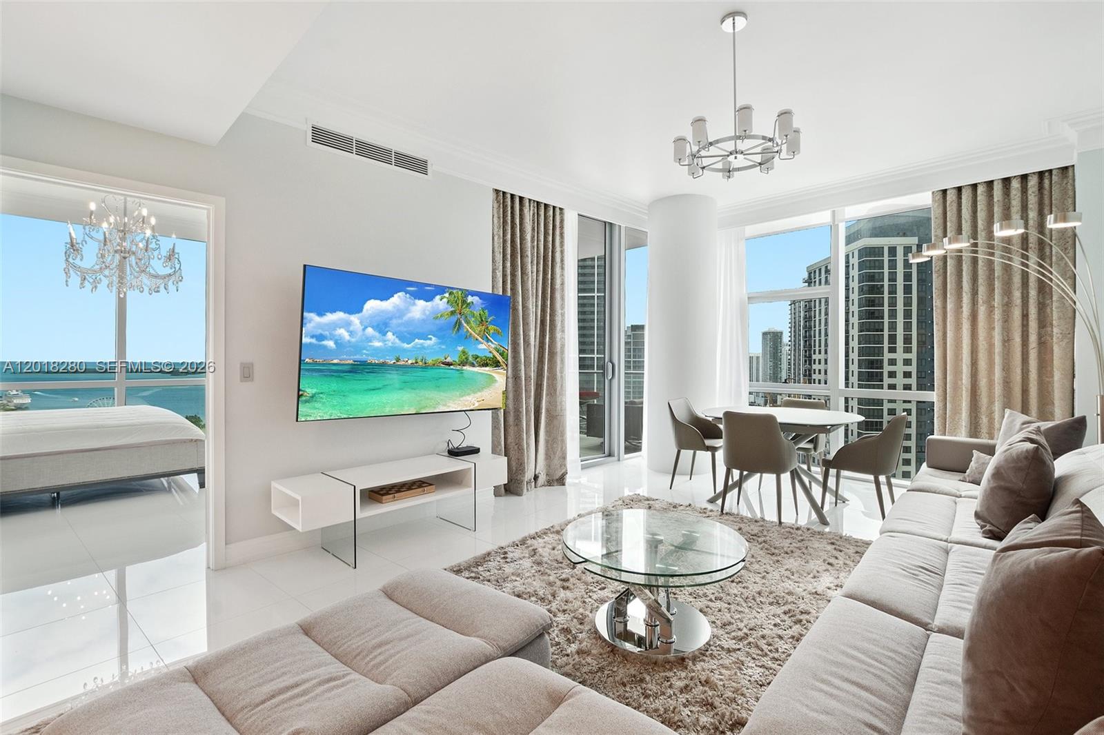 PARAMOUNT MIAMI WORLDCENT - Residential Lease