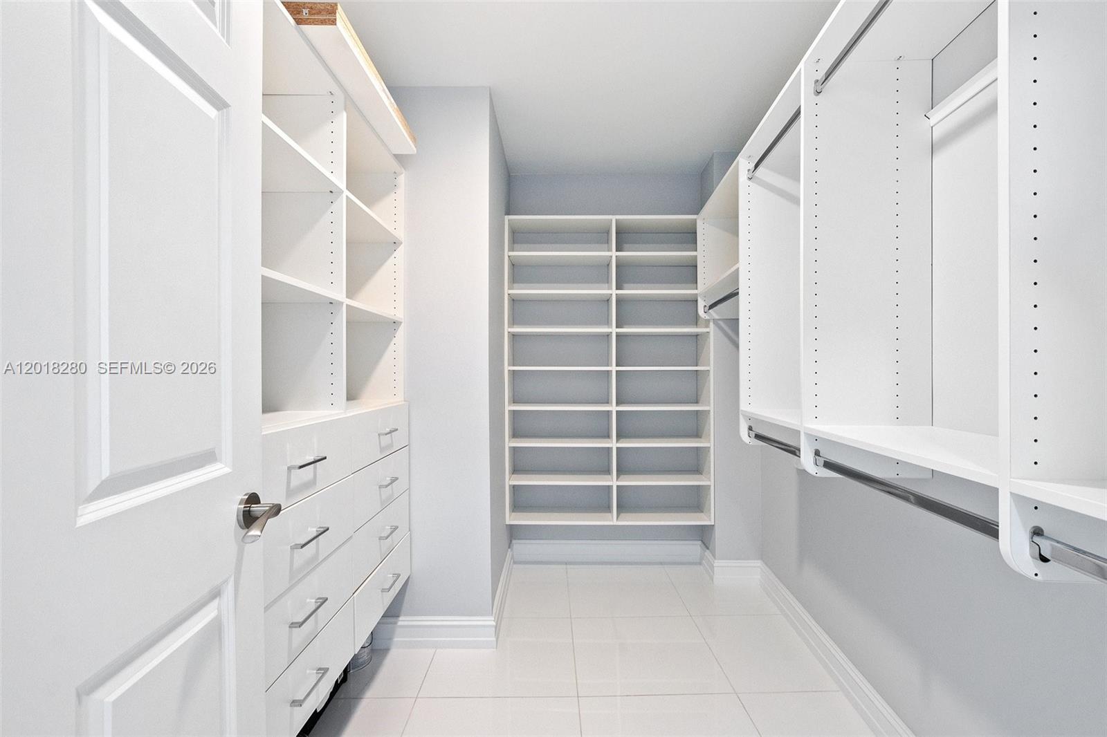 PARAMOUNT MIAMI WORLDCENT - Residential Lease