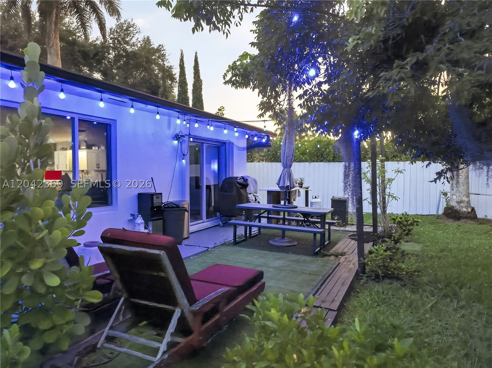 DOWNER PALMS DIV NO 1 - Residential