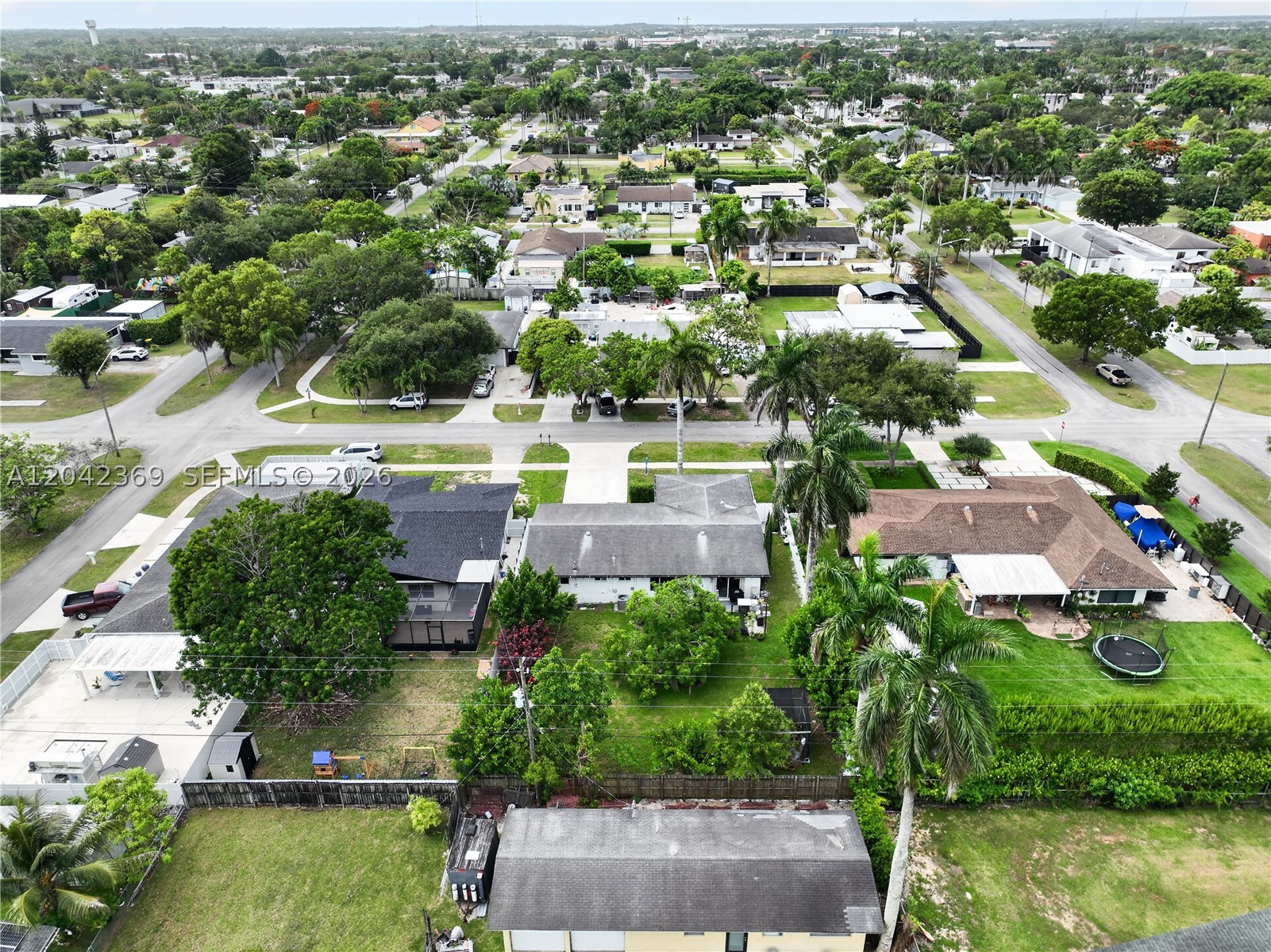 DOWNER PALMS DIV NO 1 - Residential