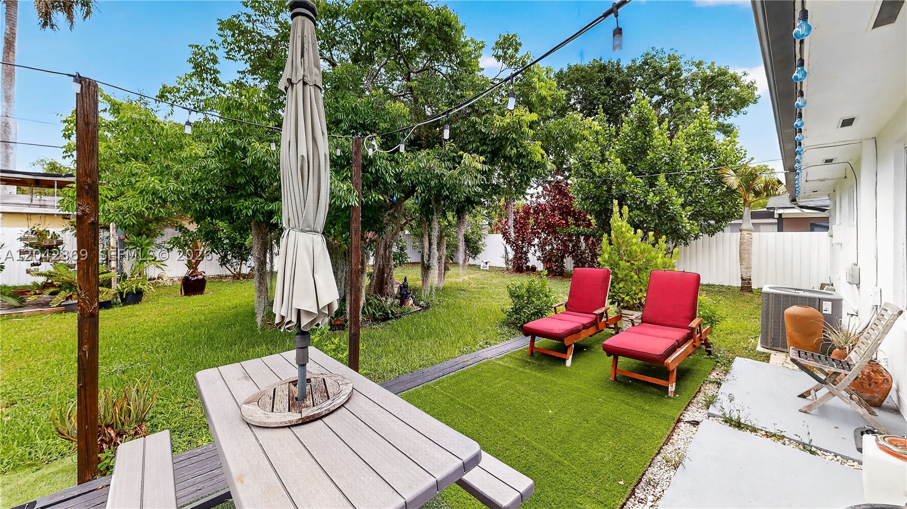 DOWNER PALMS DIV NO 1 - Residential