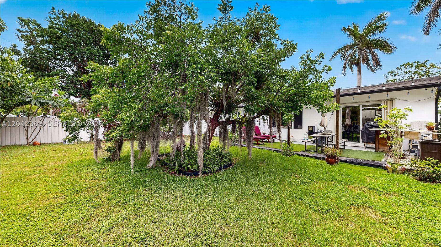 DOWNER PALMS DIV NO 1 - Residential