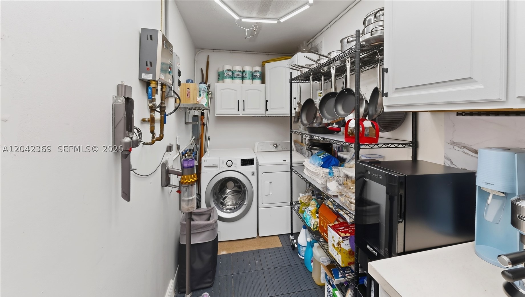 DOWNER PALMS DIV NO 1 - Residential