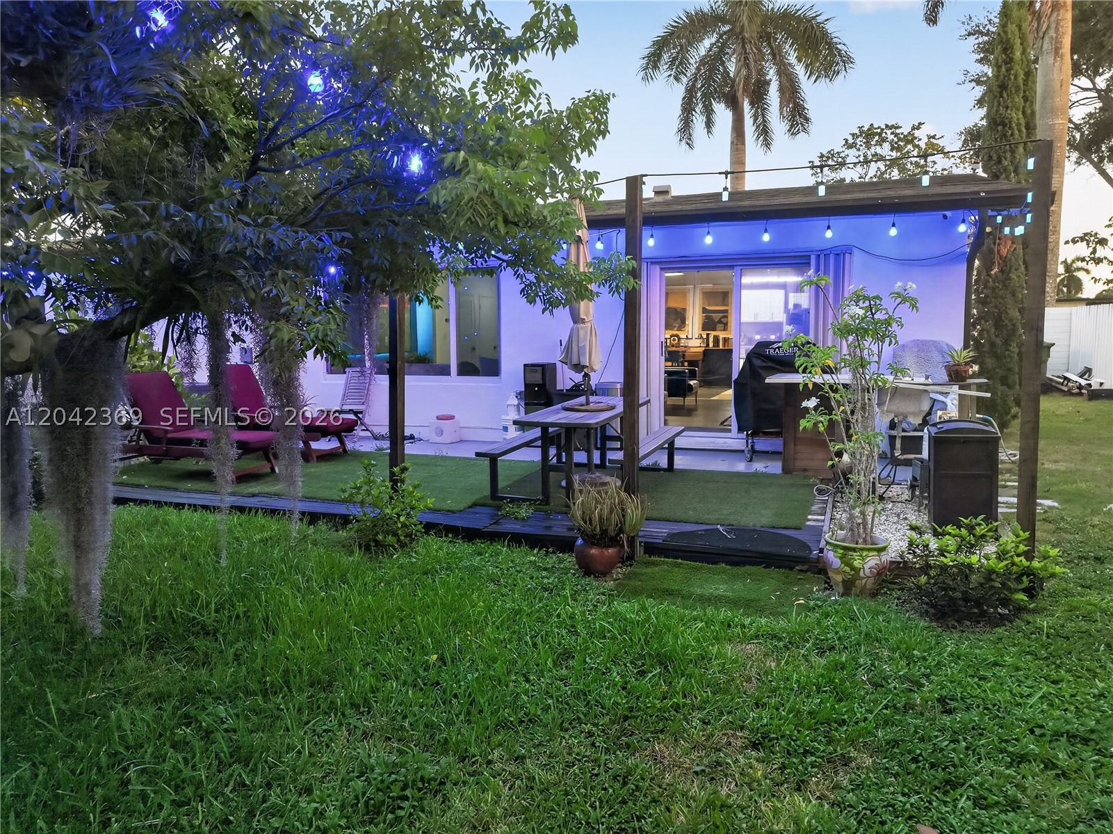 DOWNER PALMS DIV NO 1 - Residential