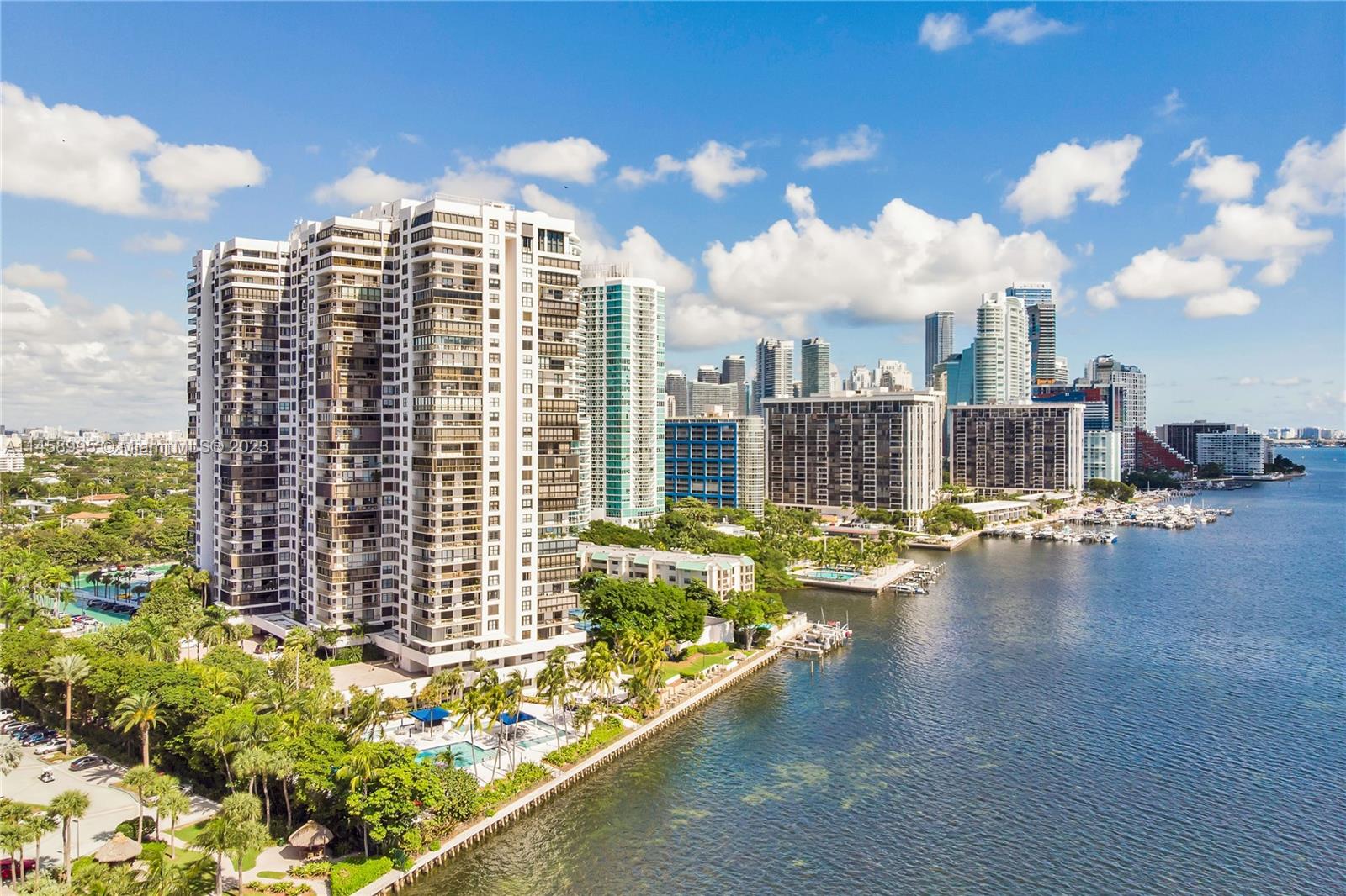BRICKELL BAY CLUB CONDO - Residential