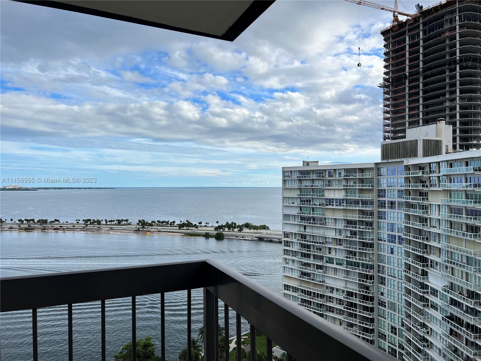 BRICKELL BAY CLUB CONDO - Residential