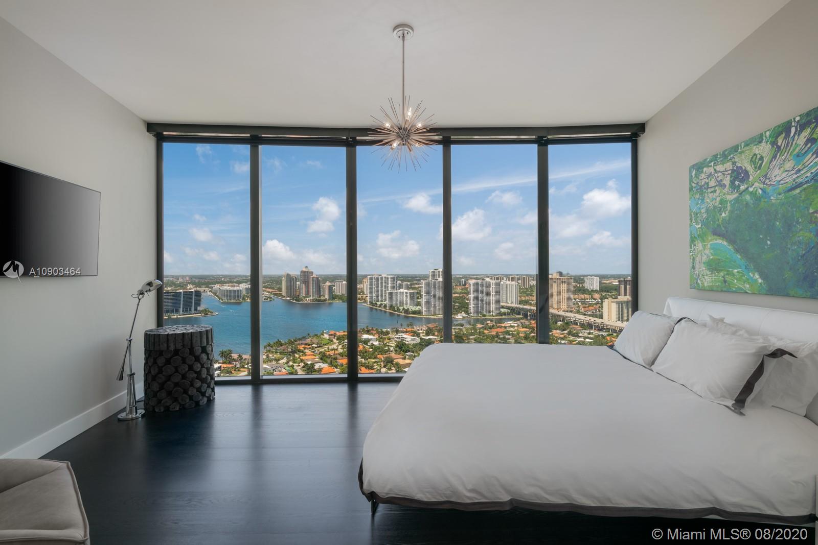 18555 COLLINS AVENUE COND - Residential