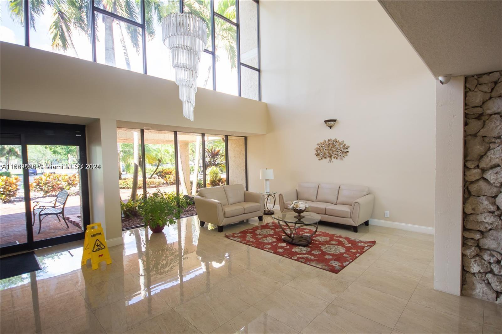 C C APTS AT BONAVENTURE 3 - Residential Lease