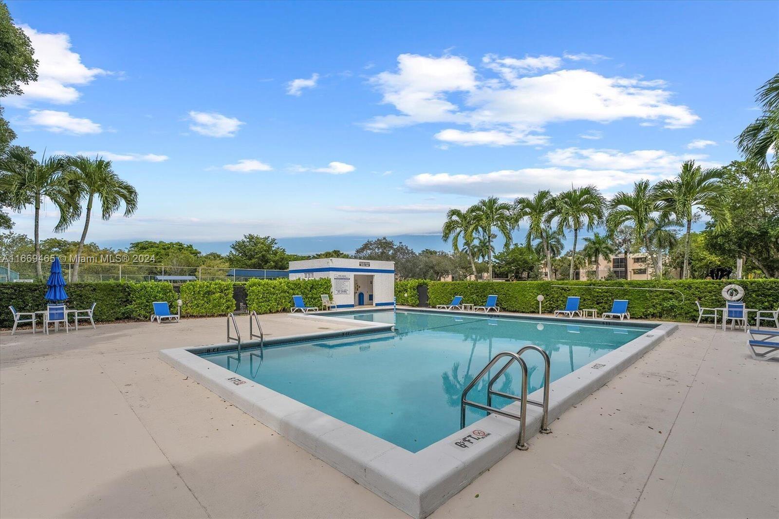 C C APTS AT BONAVENTURE 3 - Residential Lease