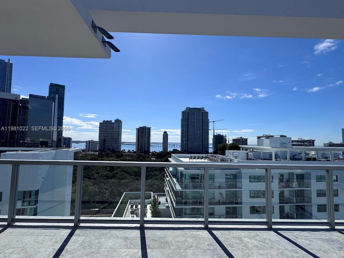Domus Brickell Park - Residential