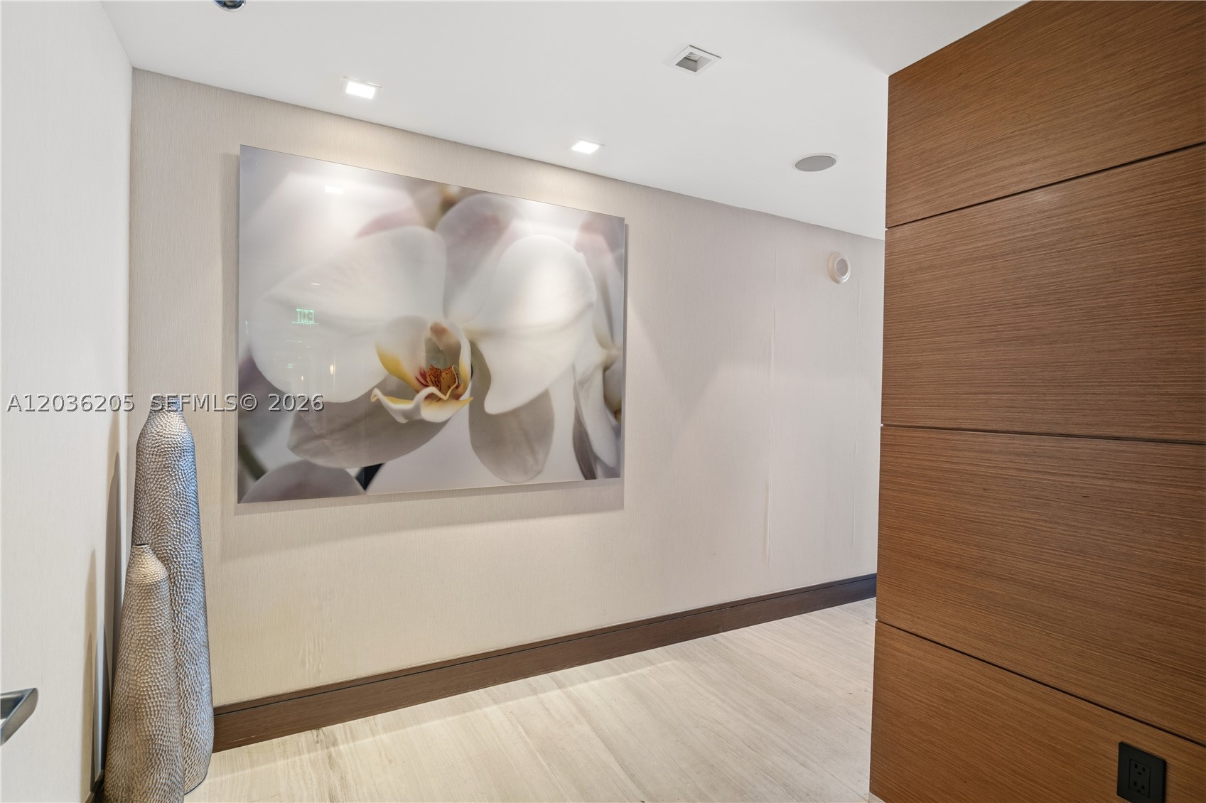 ICONBRICKELL CONDO NO 1 - Residential