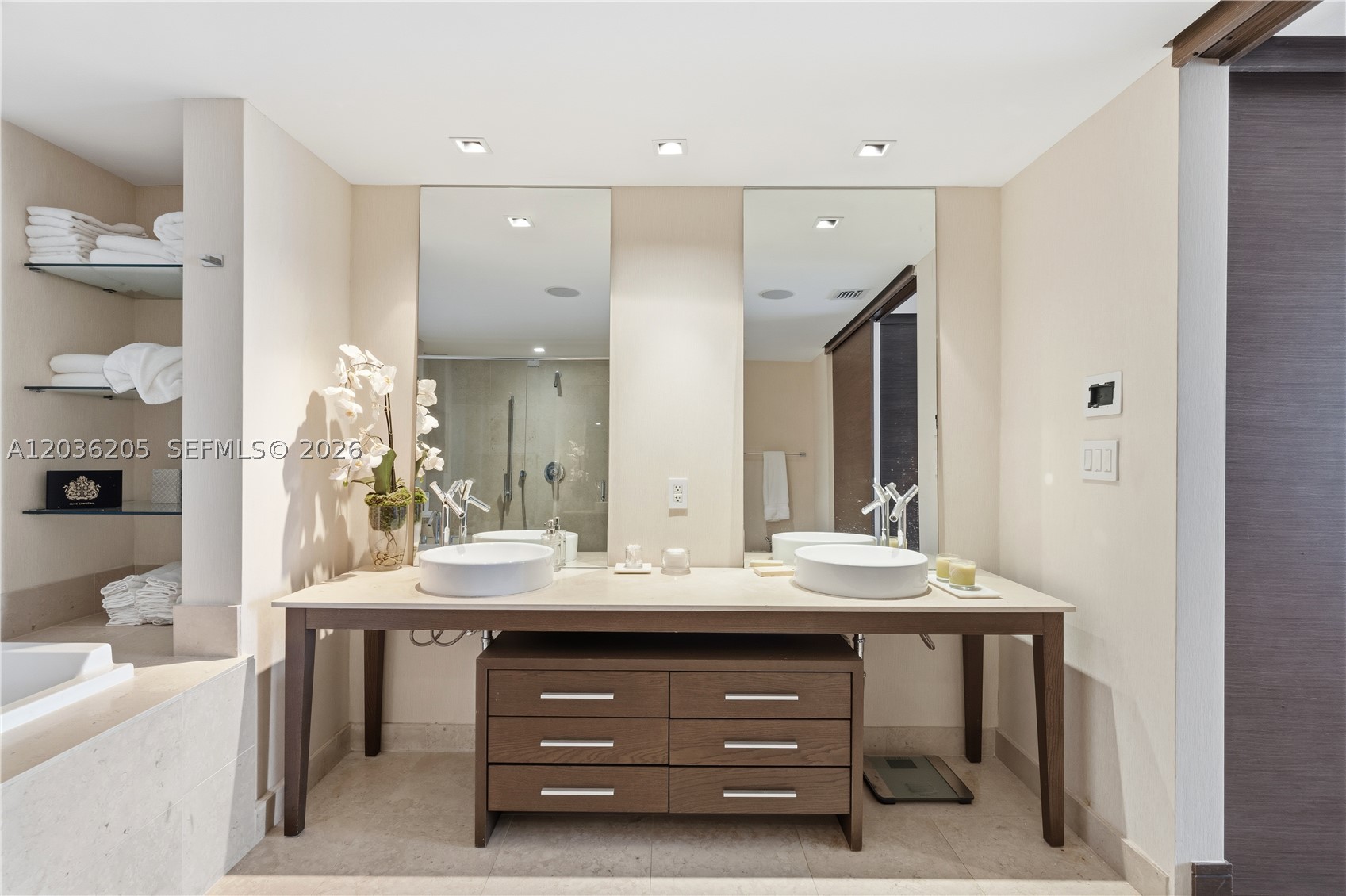 ICONBRICKELL CONDO NO 1 - Residential