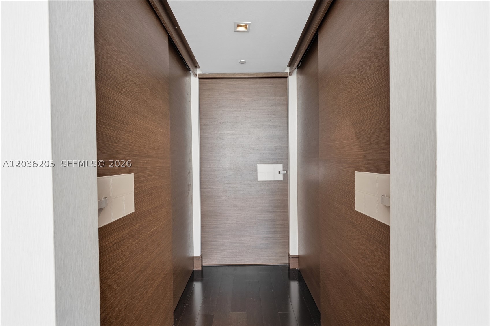 ICONBRICKELL CONDO NO 1 - Residential
