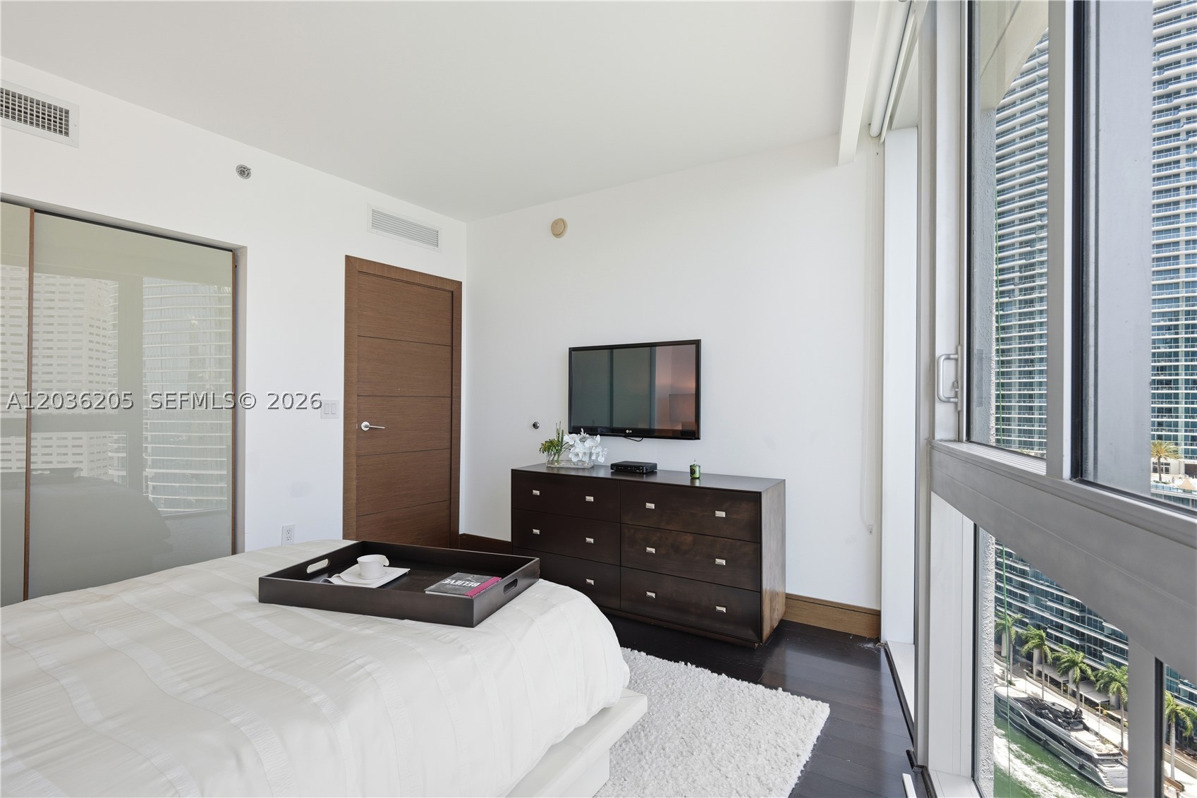 ICONBRICKELL CONDO NO 1 - Residential