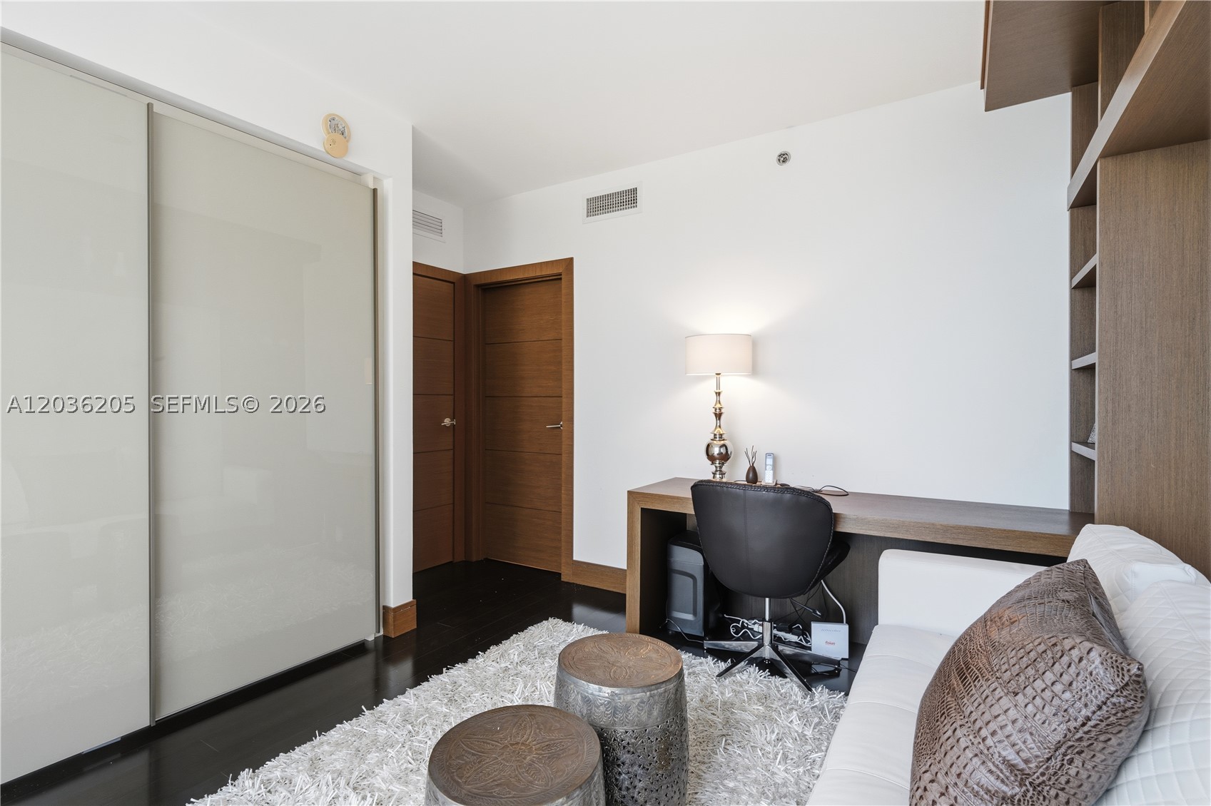 ICONBRICKELL CONDO NO 1 - Residential