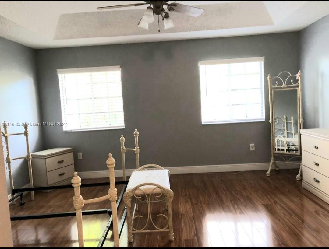 OAK CREEK NORTH - Residential