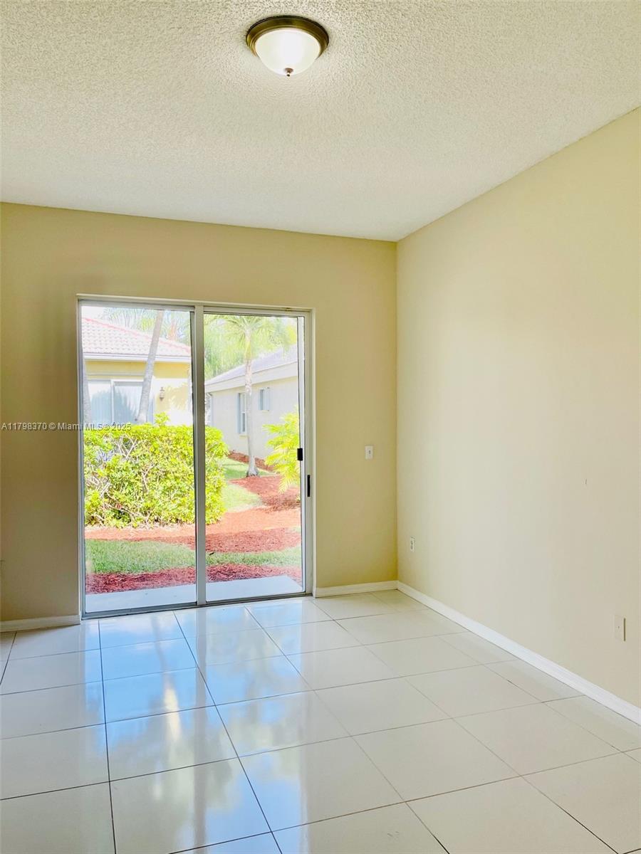 KEYS-GATE NO 1 - Residential Lease