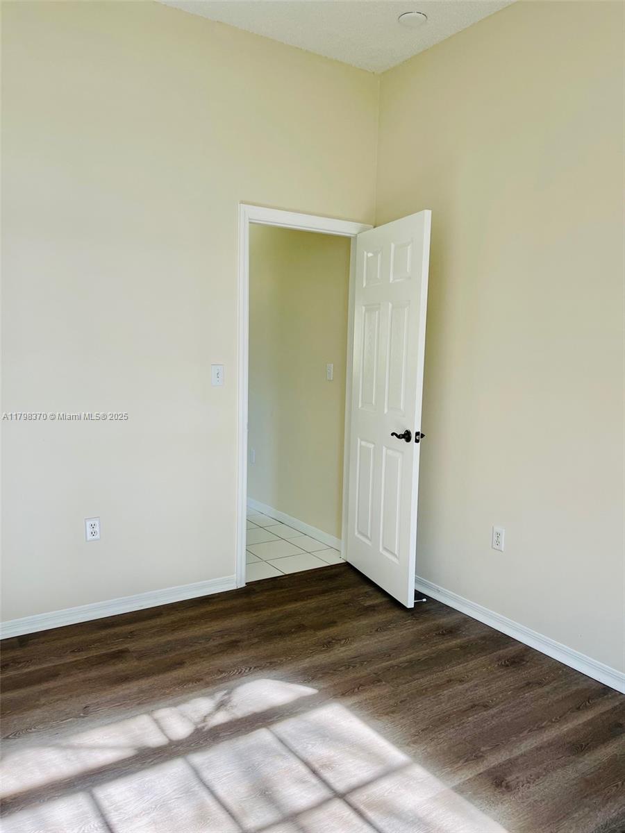 KEYS-GATE NO 1 - Residential Lease