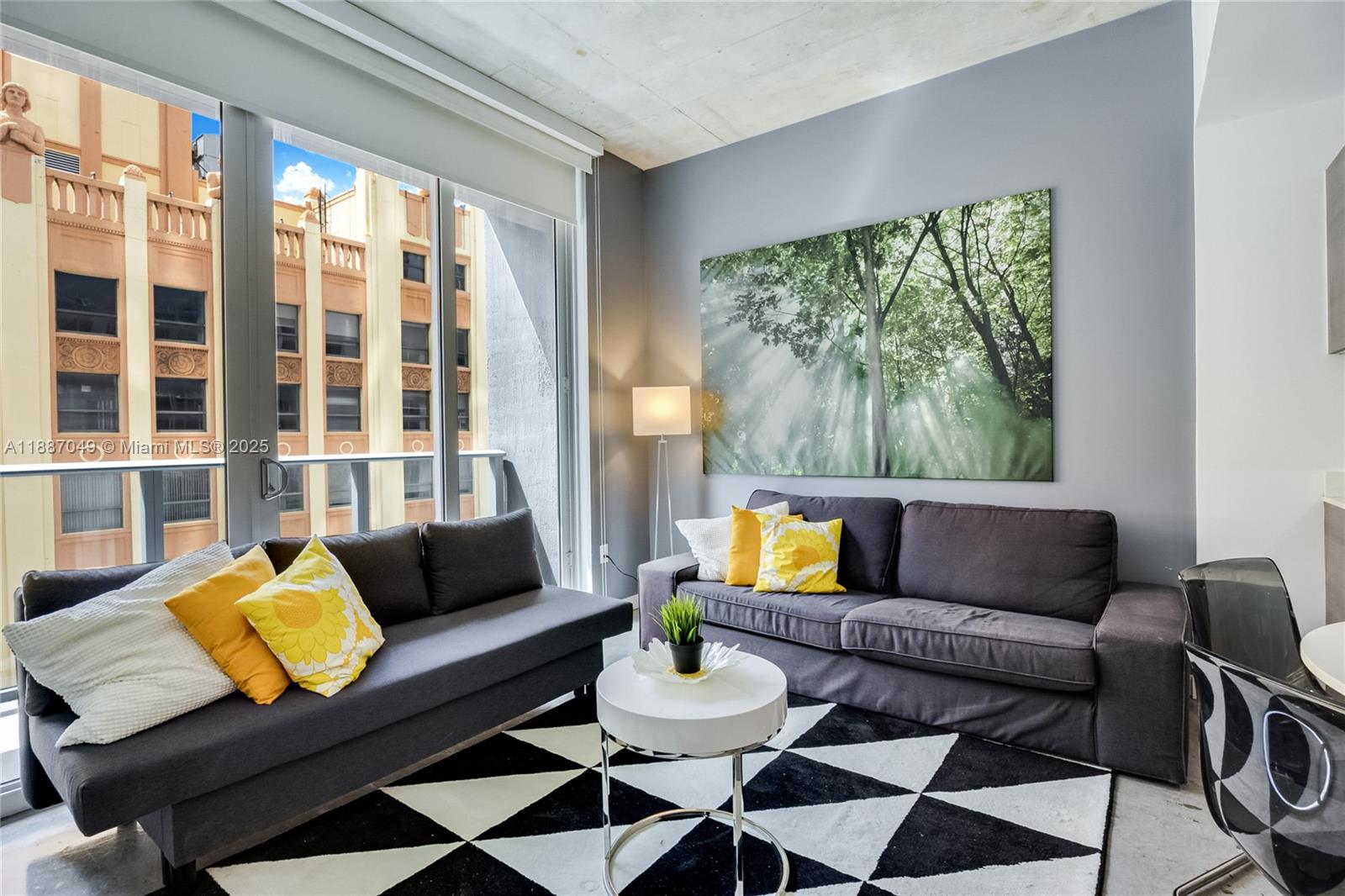 CENTRO CONDO - Residential