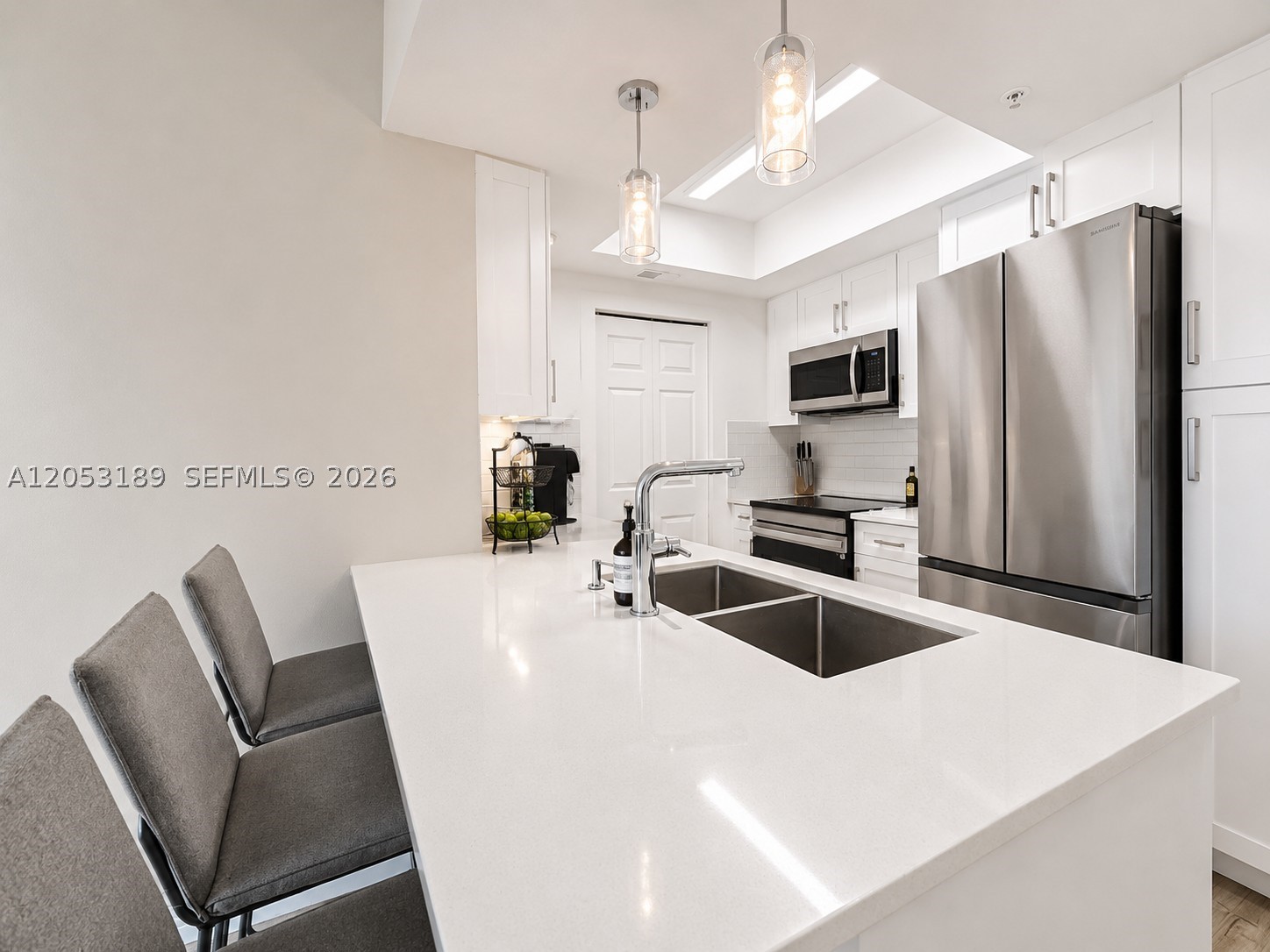 CITE CONDO - Residential Lease