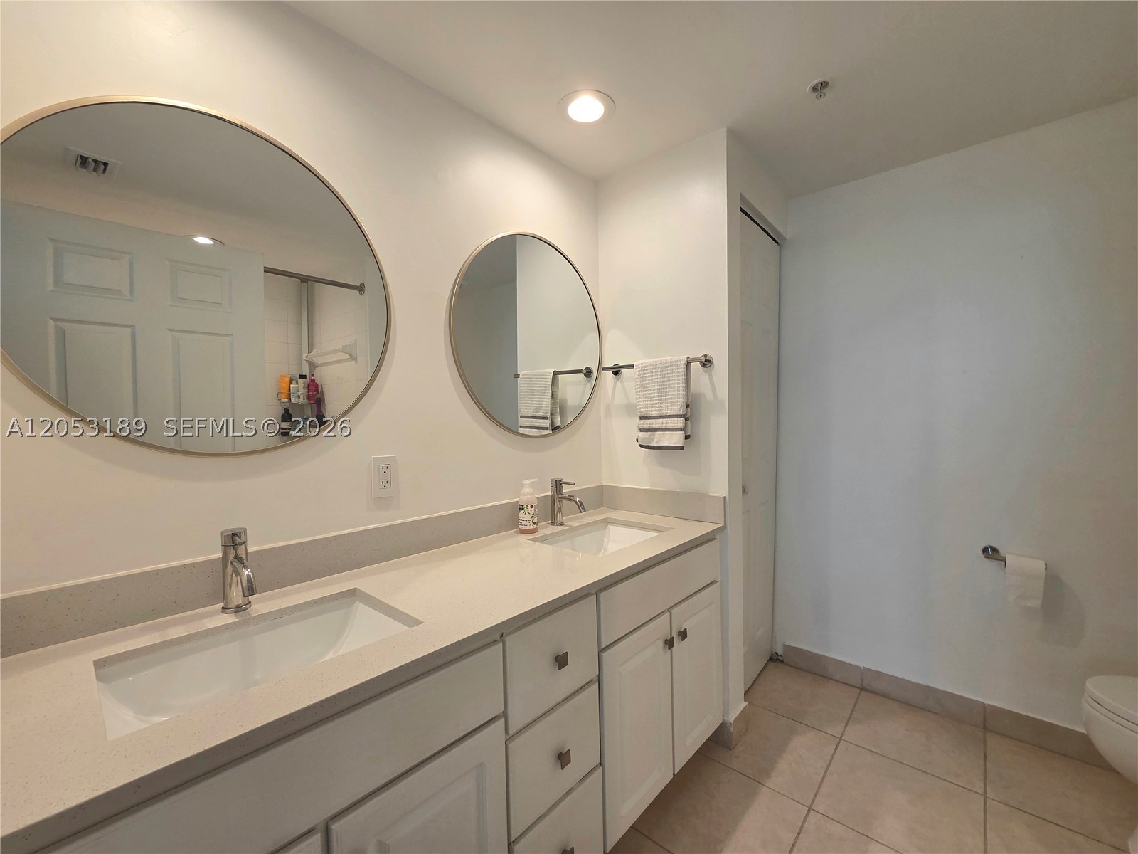 CITE CONDO - Residential Lease