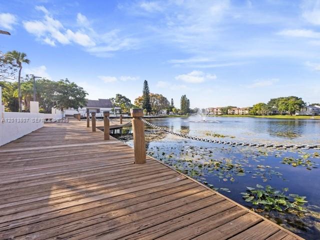 POND APPLE PLACE IV-C CON - Residential
