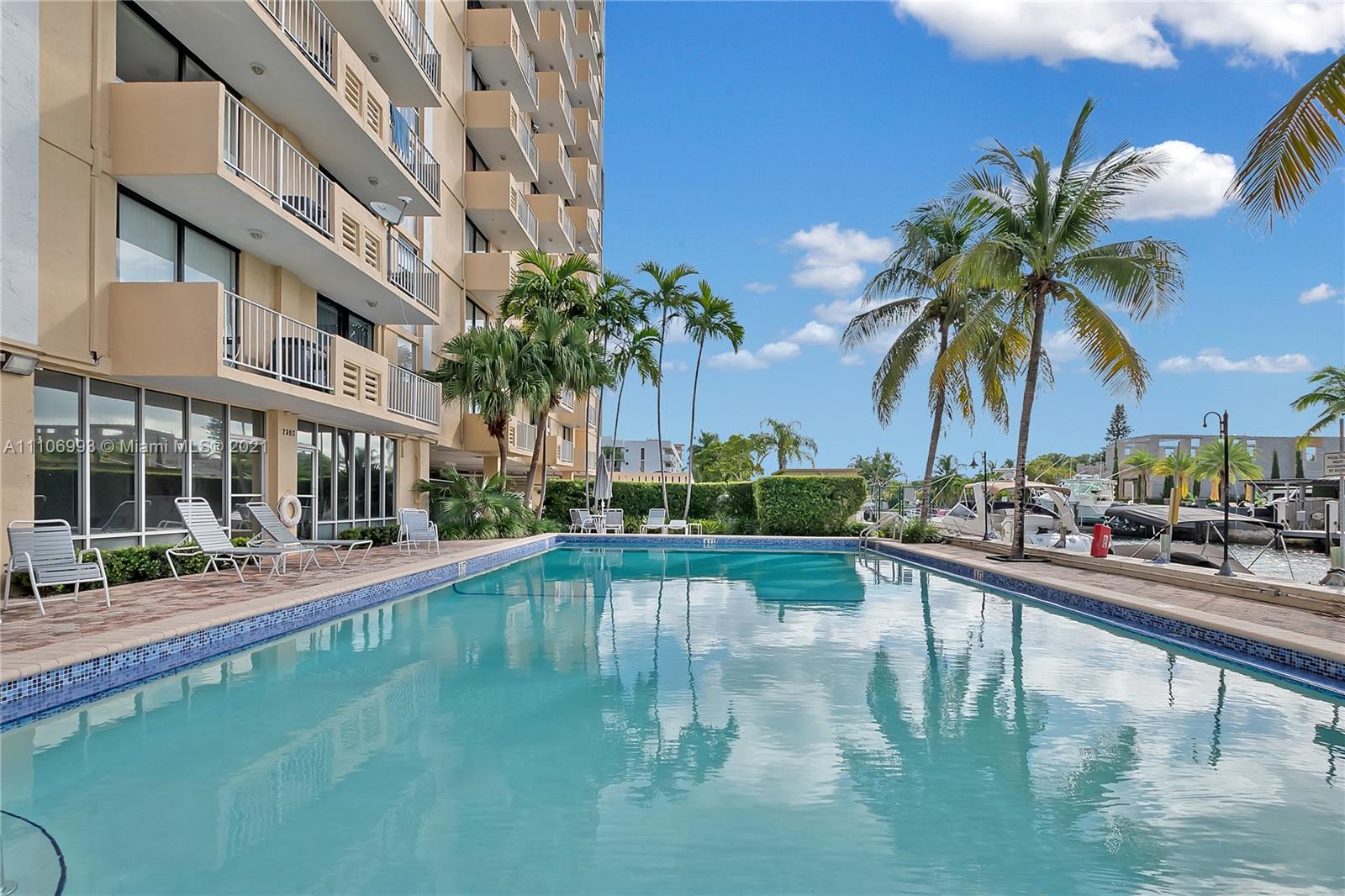VECINO DEL MAR CONDO - Residential