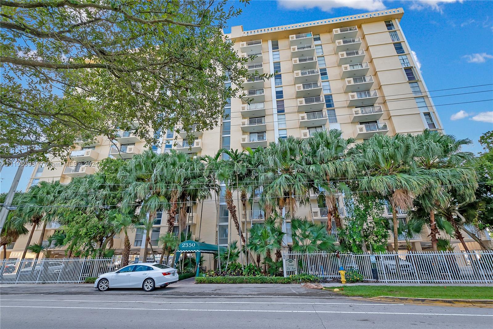 VECINO DEL MAR CONDO - Residential