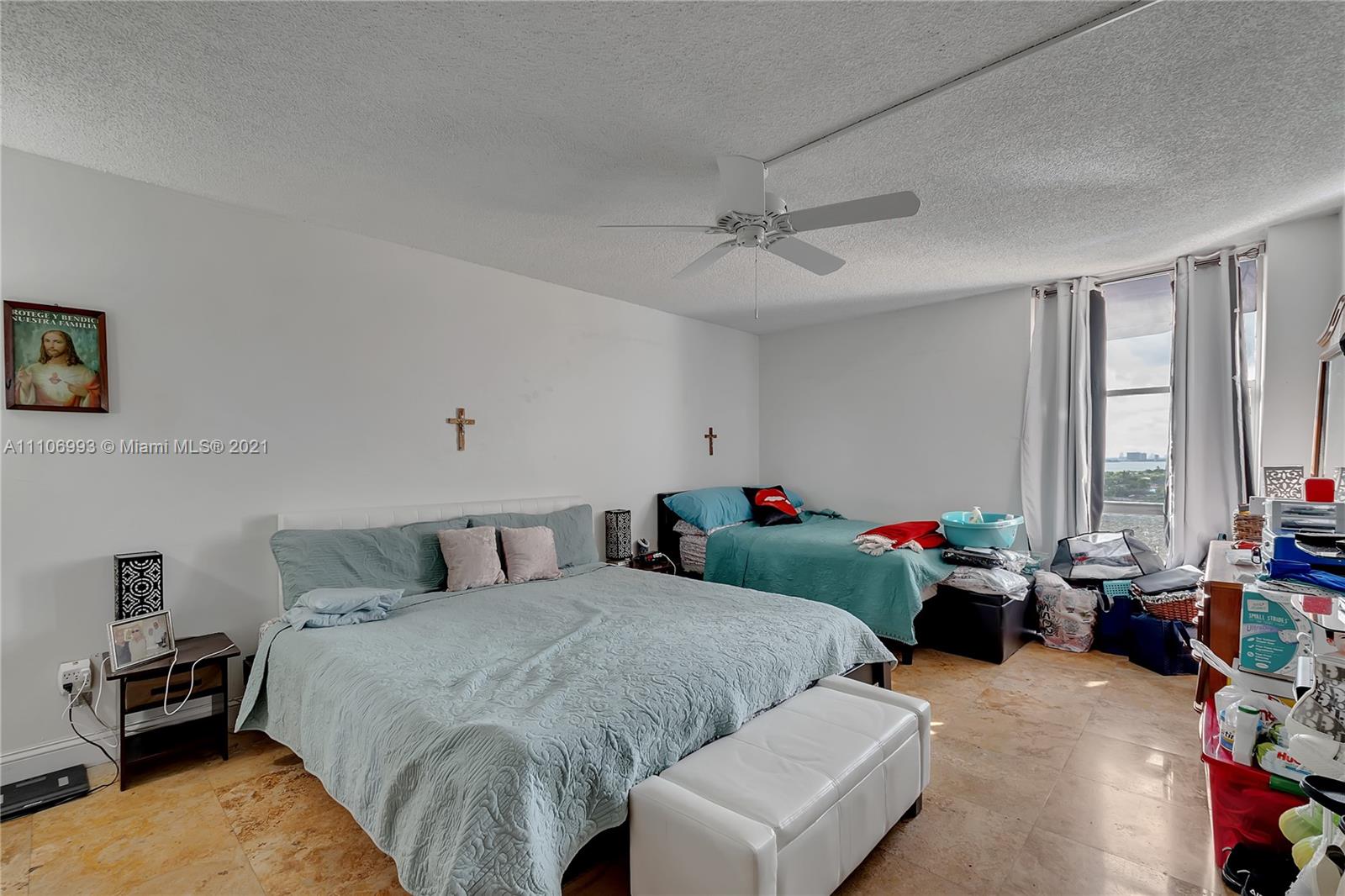 VECINO DEL MAR CONDO - Residential