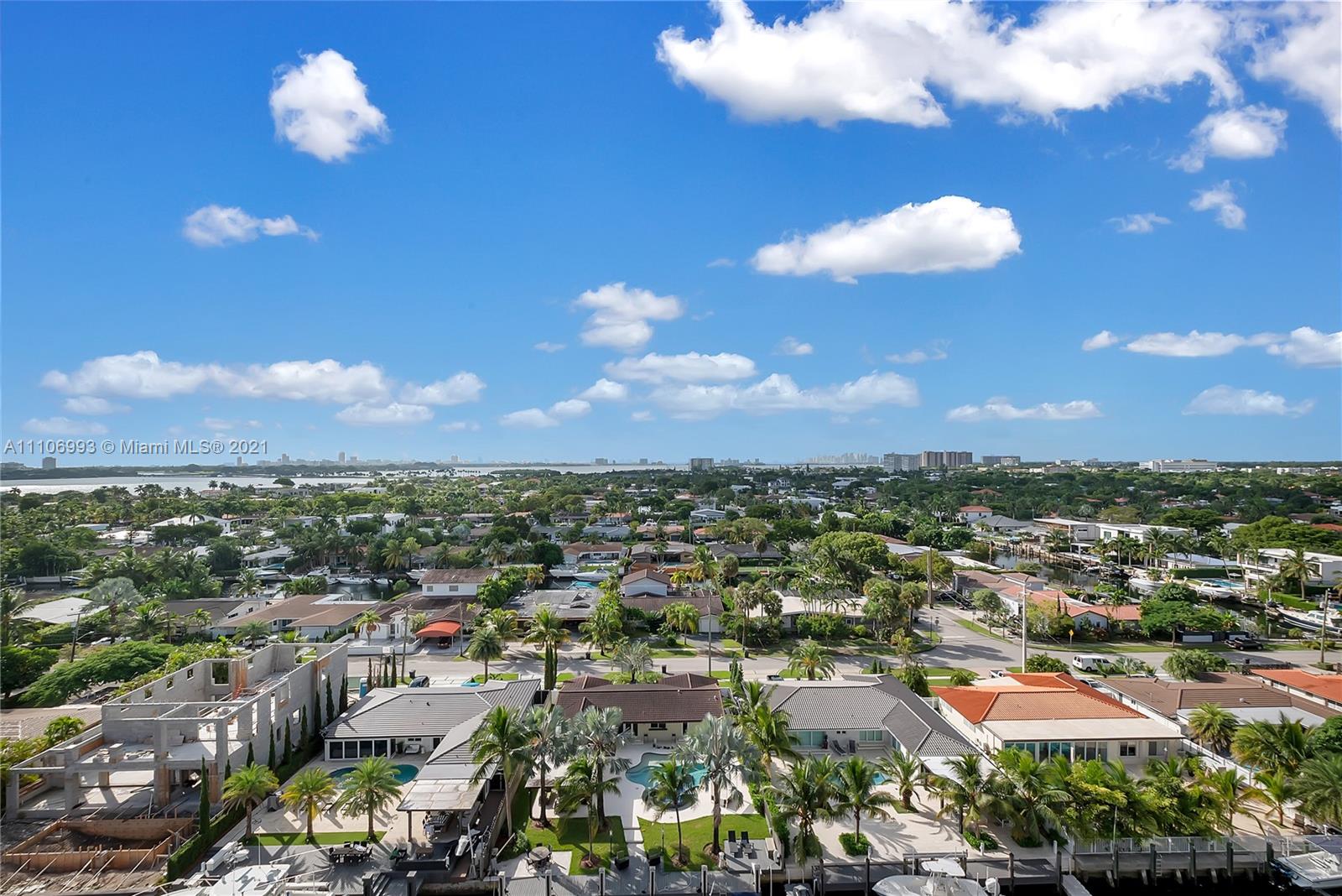 VECINO DEL MAR CONDO - Residential