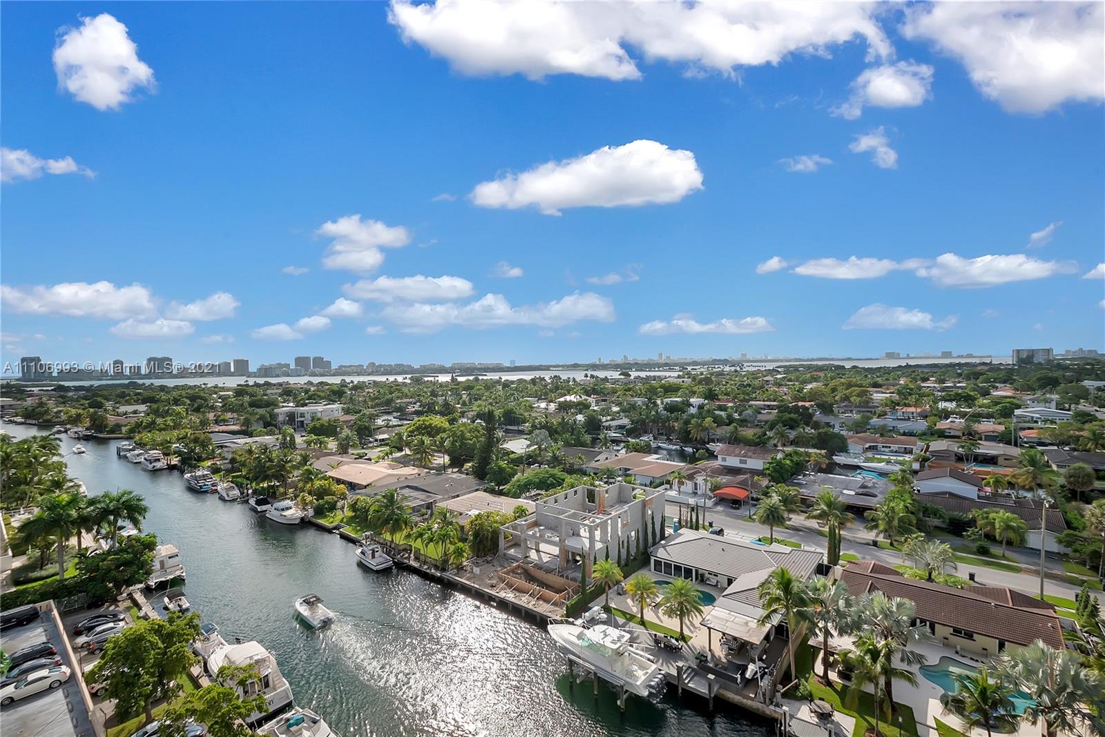 VECINO DEL MAR CONDO - Residential